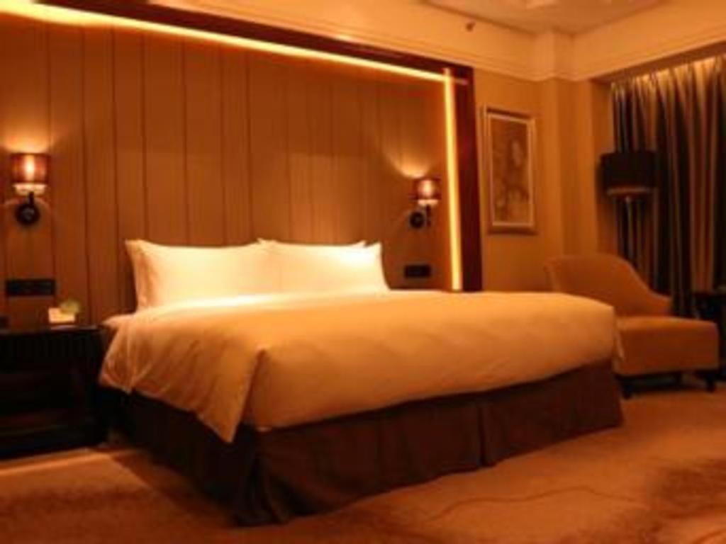Wyndham Grand Plaza Royale Xianglin Shaoyang Hotel Exterior photo