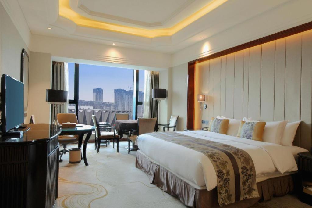 Wyndham Grand Plaza Royale Xianglin Shaoyang Hotel Exterior photo