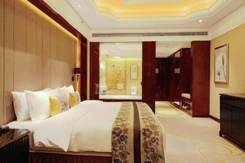 Wyndham Grand Plaza Royale Xianglin Shaoyang Hotel Exterior photo