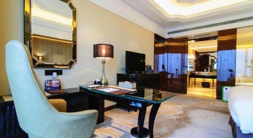 Wyndham Grand Plaza Royale Xianglin Shaoyang Hotel Exterior photo