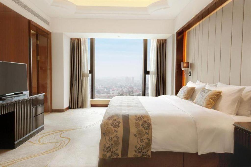 Wyndham Grand Plaza Royale Xianglin Shaoyang Hotel Exterior photo