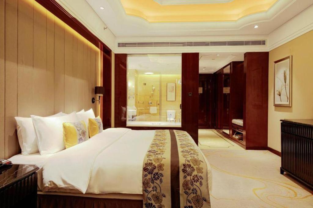 Wyndham Grand Plaza Royale Xianglin Shaoyang Hotel Exterior photo